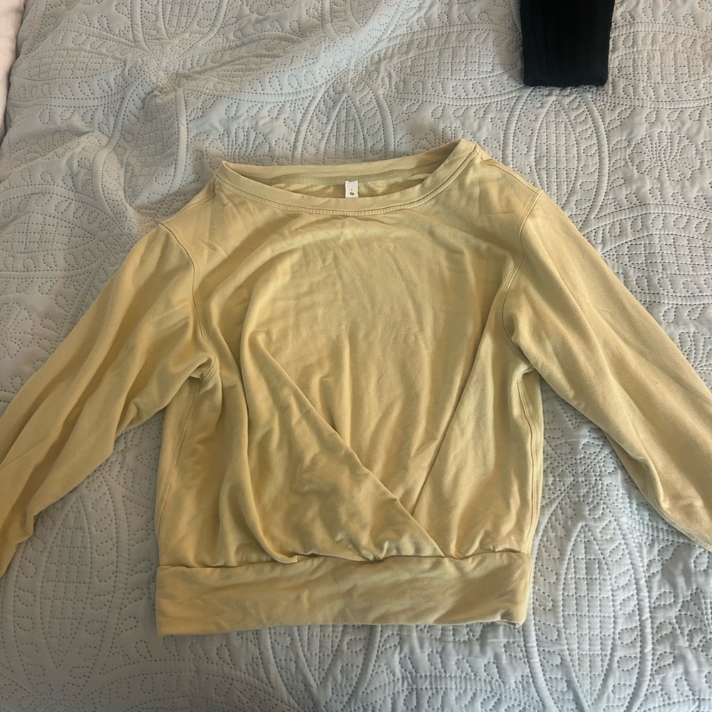 Lululemon Long Sleeve Sweatshirt
